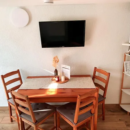 Karowlina Cozy House 1-4 Person * Berlino