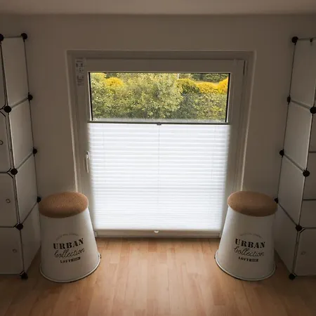 Karowlina Cozy House 1-4 Person *