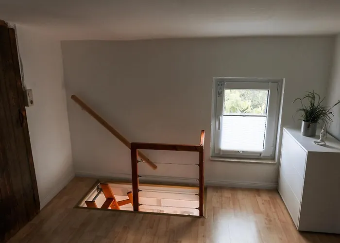 Karowlina Cozy House 1-4 Person *